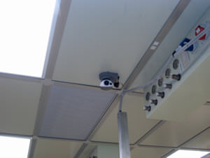 利用既有电脑网络，打造数位化设备监控系统，成功降低时间及人力成本，有效提升工作效率